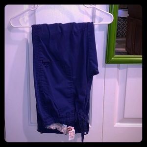 Lindsey Koi scrubs size small